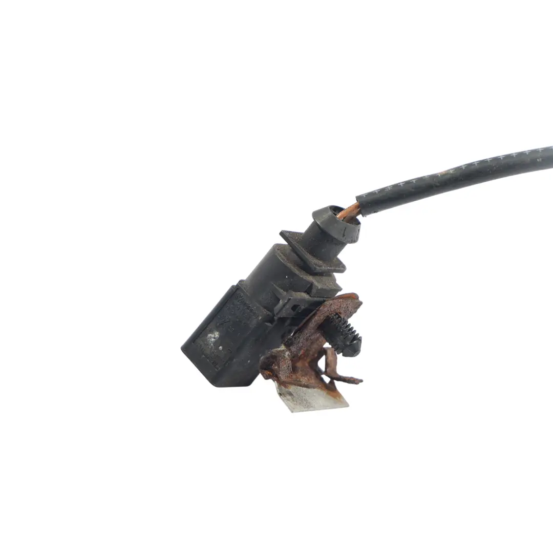 Fermo Chiusura Cofano Motore Anteriore per Audi A4 B7 B8 con numero di parte 8E0823509D Audi A4 B7 B8 Fermo Chiusura Cofano Motore Anteriore - SKU 8E0823509D-1 - Numero di parte 8E0823509D