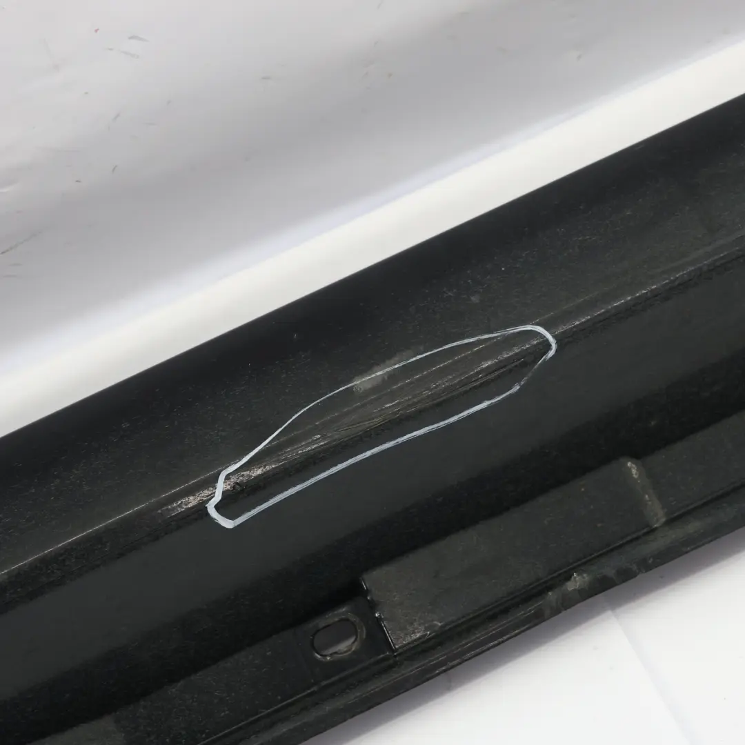 Bas de Caisse Droit Panneau Seuil Porte Noir Phantom Z9Y pour Audi RS4 B7 à propos du numéro de pièce 8E0853860D Audi RS4 B7 Bas de Caisse Droit Panneau Seuil Porte Noir Phantom Z9Y - SKU 8E0853860D-PHB - Numéro de pièce 8E0853860D