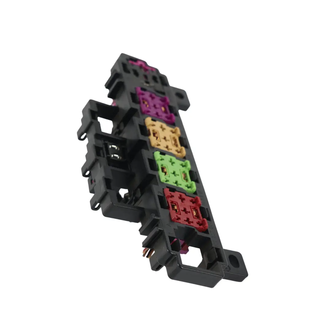 Scatola Portafusibili Relè Supporto per Audi A4 B6 B7 Seat Exeo con numero di parte 8E0937503 Audi A4 B6 B7 Seat Exeo Scatola Portafusibili Relè Supporto - SKU 8E0937503 - Numero di parte 8E0937503