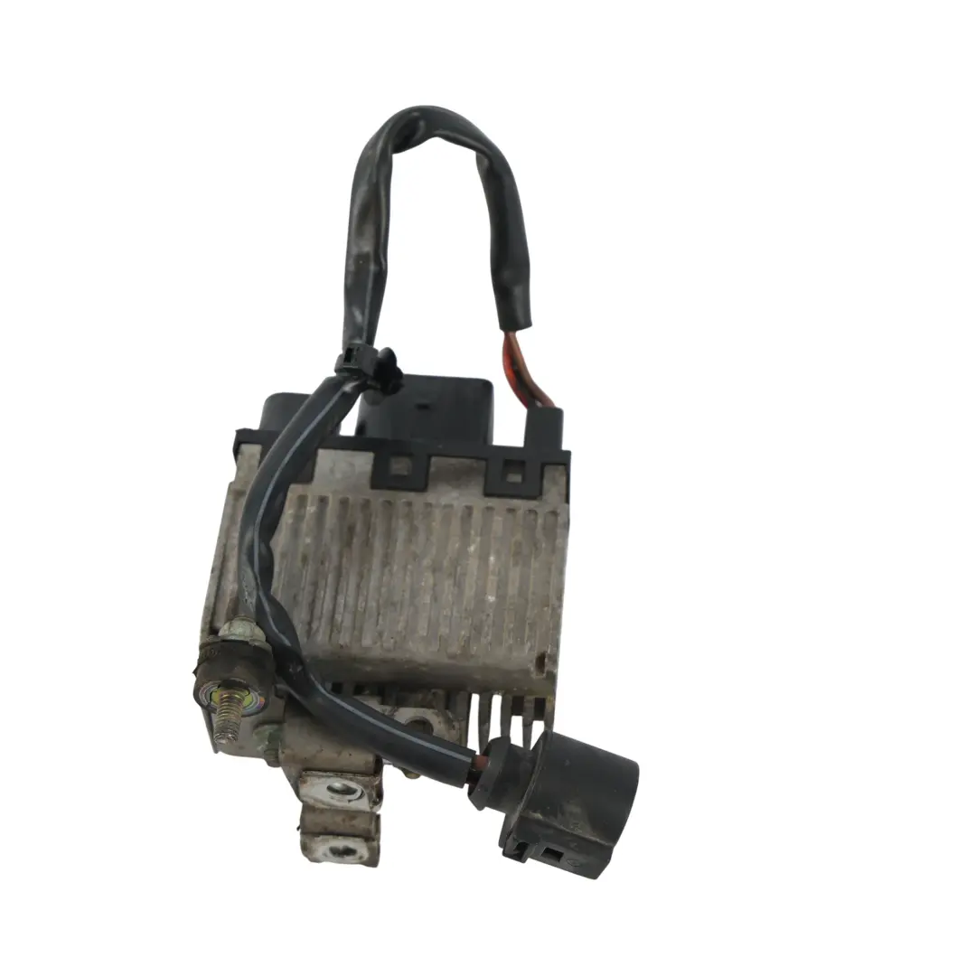 Módulo Control Relé Ventilador Radiador 2.0 TDI para Audi A4 B7 con número de pieza 8E0959501Q Audi A4 B7 Módulo Control Relé Ventilador Radiador 2.0 TDI - SKU 8E0959501Q - Número de pieza 8E0959501Q