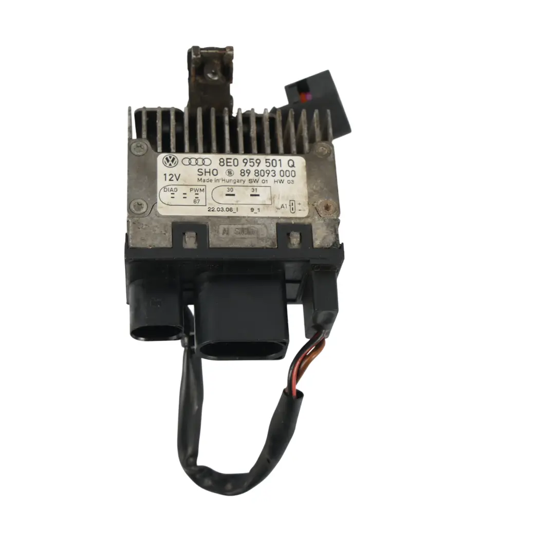 Lüfter Steuermodul Relais 2.0 TDI für Audi A4 B7 mit Teilenummer 8E0959501Q Audi A4 B7 Lüfter Steuermodul Relais 2.0 TDI - SKU 8E0959501Q - Teilenummer 8E0959501Q