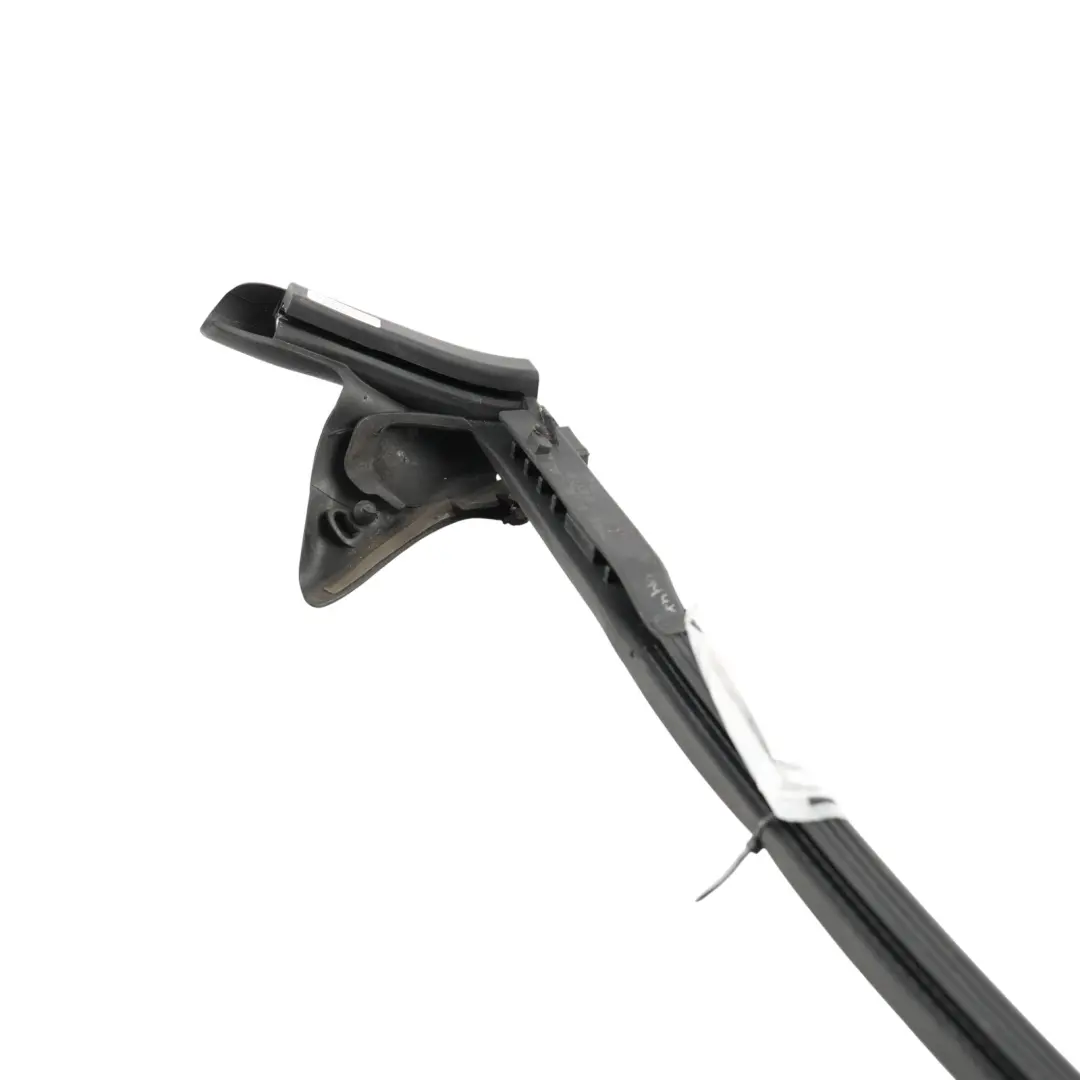 8F Joint Caoutchouc Vitre Arrière Droit Intérieur pour Audi A5 à propos du numéro de pièce 8F0839480E Audi A5 8F Joint Caoutchouc Vitre Arrière Droit Intérieur - SKU 8F0839480E - Numéro de pièce 8F0839480E