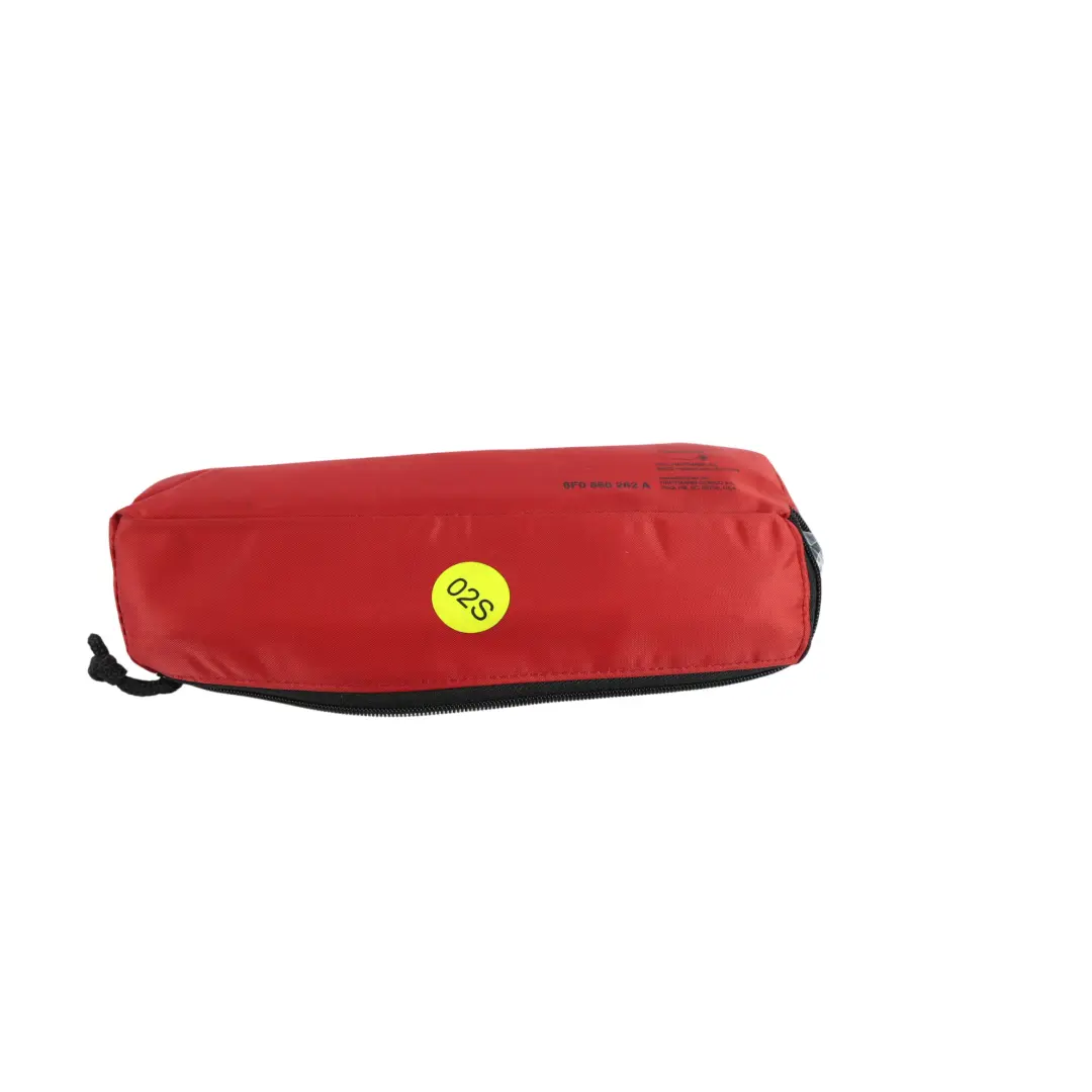 Kit Primeros Auxilios Médico Emergencia Universal Bolsa Roja para Audi con número de pieza 8F0860282A Audi Kit Primeros Auxilios Médico Emergencia Universal Bolsa Roja - SKU 8F0860282A - Número de pieza 8F0860282A