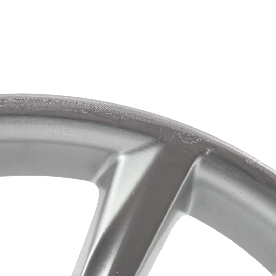 Llanta Aleación Plata 17" ET:50 8,5J para Audi TT 8J con número de pieza 8J0601025BE Audi TT 8J Llanta Aleación Plata 17" ET:50 8,5J - SKU 8J0601025BE-3 - Número de pieza 8J0601025BE