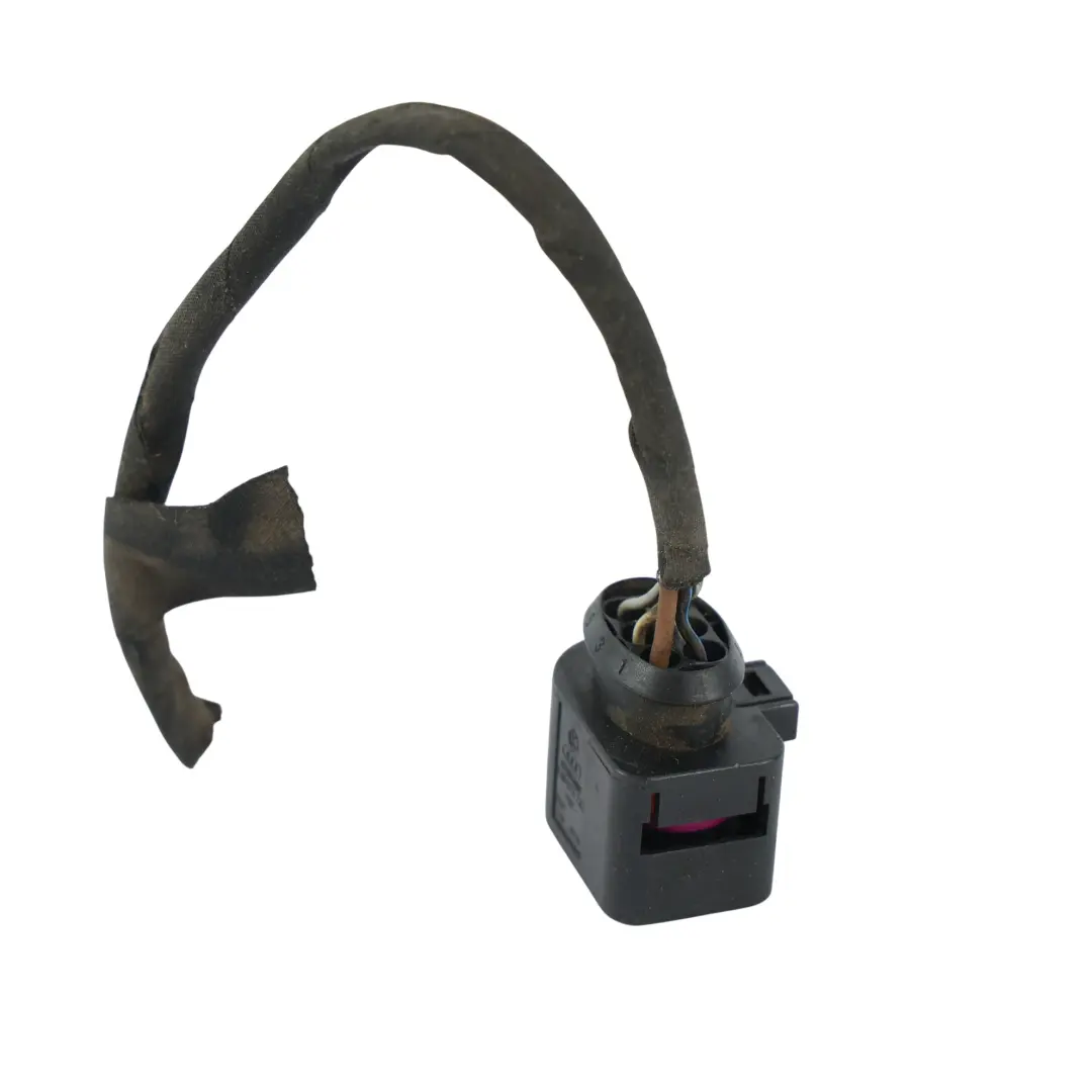 Faisceau Câblage Feu Arrière Connecteur Gauche pour Audi TT 8J à propos du numéro de pièce 8J0945095C Audi TT 8J Faisceau Câblage Feu Arrière Connecteur Gauche - SKU 8J0945095C-1 - Numéro de pièce 8J0945095C