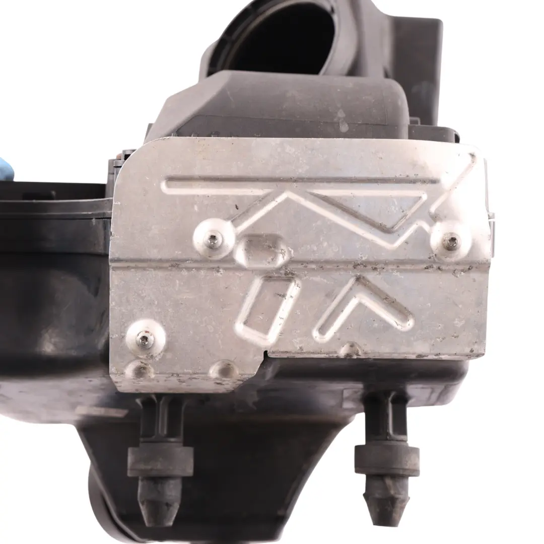 Filter Box Air Intake Silencer Filter Box to Audi A4 B8 2.0 TDI Air with Part number 8K0133835AF Audi A4 B8 2.0 TDI Air Filter Box Air Intake Silencer Filter Box - SKU 8K0133835AF - Part number 8K0133835AF