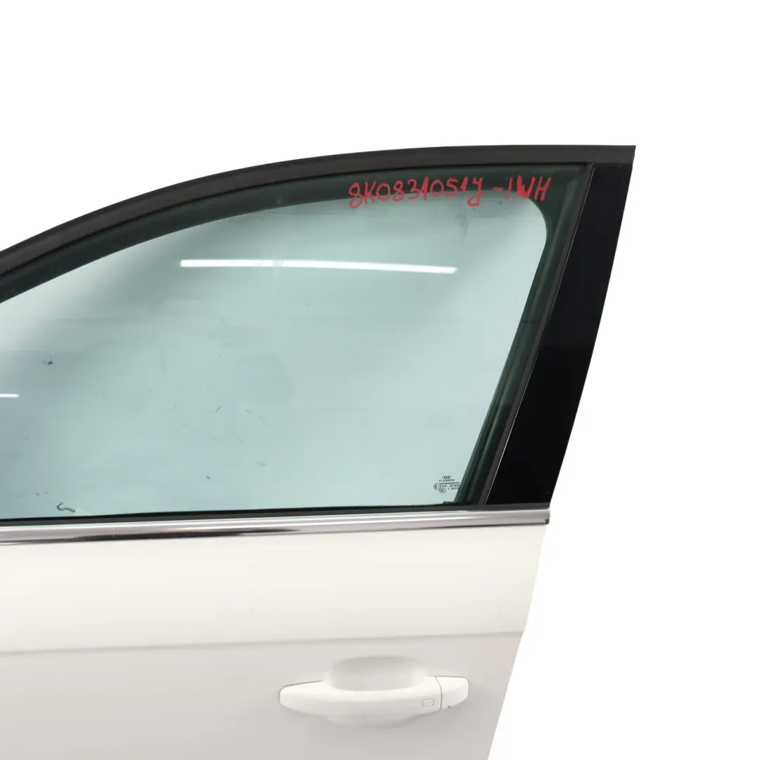 Vordertür Links Tür Ibis White Weiss - Y9C für Audi A4 B8 mit Teilenummer 8K0831051J Audi A4 B8 Vordertür Links Tür Ibis White Weiss - Y9C - SKU 8K0831051J-IWH - Teilenummer 8K0831051J
