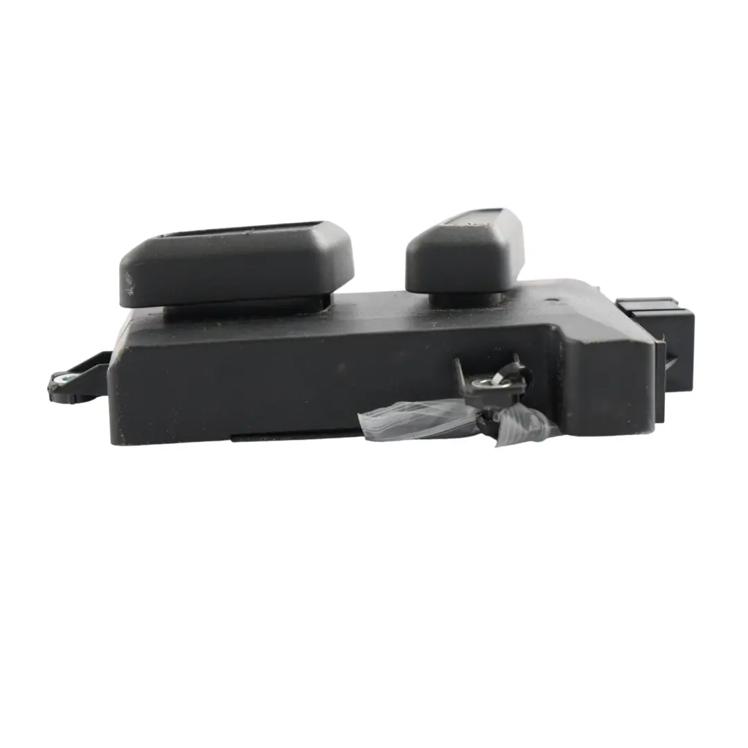 Switch Regulation Control Front Left N/S to Audi A5 8T A7 4G Q5 8R Seat with Part number 8K0959747B Audi A5 8T A7 4G Q5 8R Seat Switch Regulation Control Front Left N/S - SKU 8K0959747B - Part number 8K0959747B