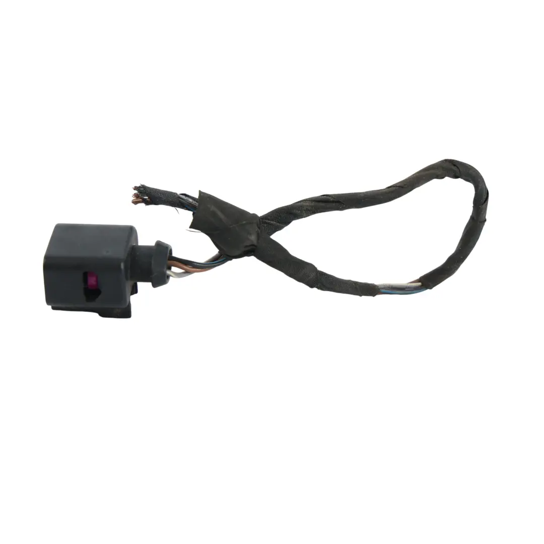 Audi A4 B8 Saloon Lamp Tail Light Side Connector Wire Rear Left N/S - SKU 8K5945095D-2 - Part number 8K5945095D