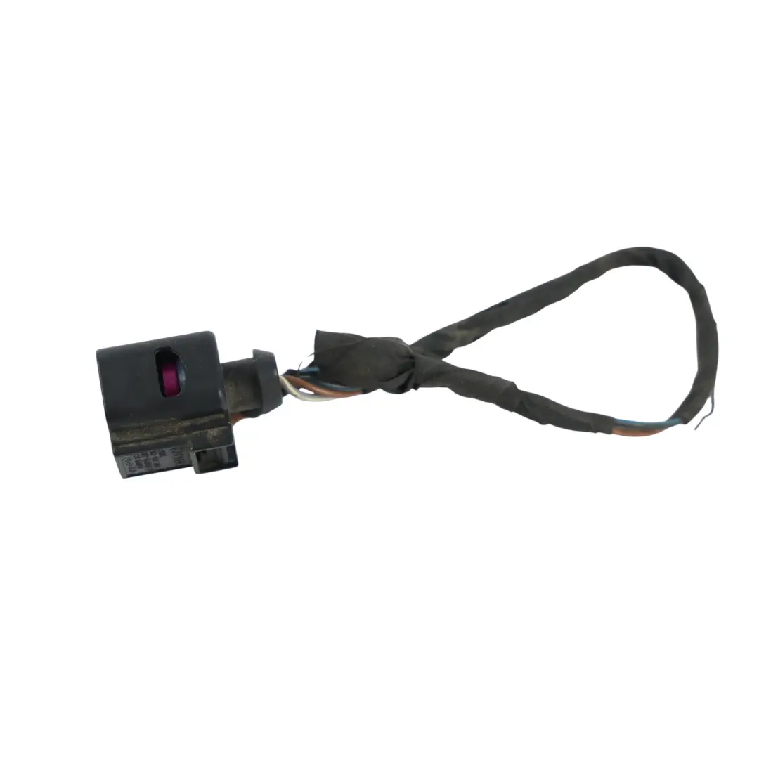 Rücklicht Kabelstecker Hinten Links für Audi A4 B8 Limousine mit Teilenummer 8K5945095D Audi A4 B8 Limousine Rücklicht Kabelstecker Hinten Links - SKU 8K5945095D-2 - Teilenummer 8K5945095D