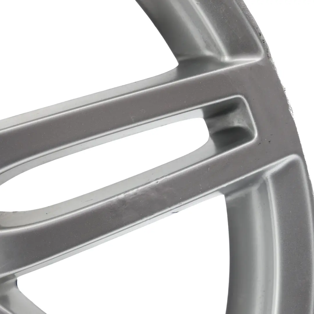 Cerchio Lega Argento 18" 7,5J ET:54 per Audi A3 8P con numero di parte 8P0601025BA Audi A3 8P Cerchio Lega Argento 18" 7,5J ET:54 - SKU 8P0601025BA-1 - Numero di parte 8P0601025BA