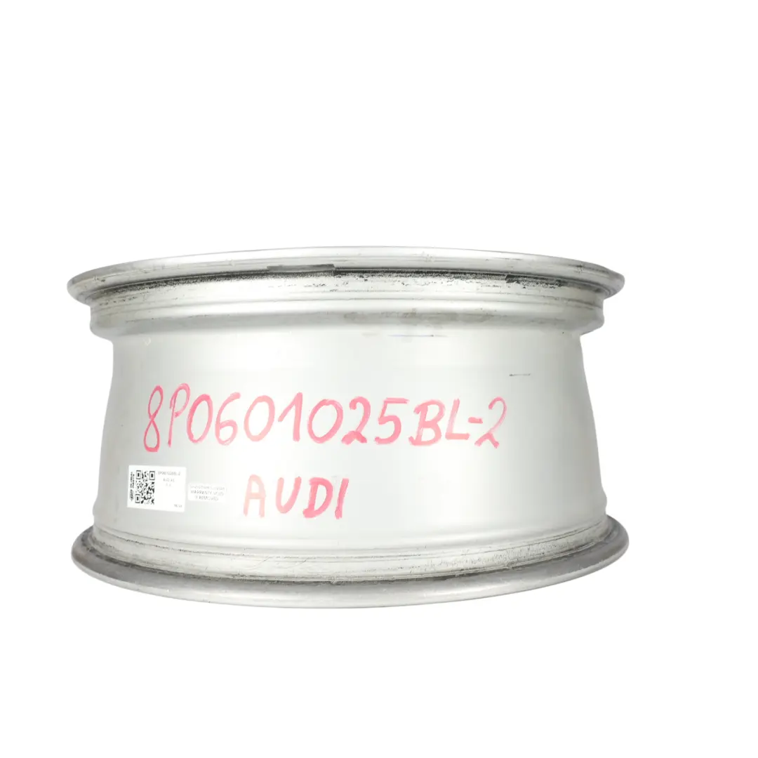 Srebrna Felga Aluminiowa 17" 7,5J ET:56 do Audi A3 8P o numerze 8P0601025BL Audi A3 8P Srebrna Felga Aluminiowa 17" 7,5J ET:56 - SKU 8P0601025BL-2 - Numer Części 8P0601025BL