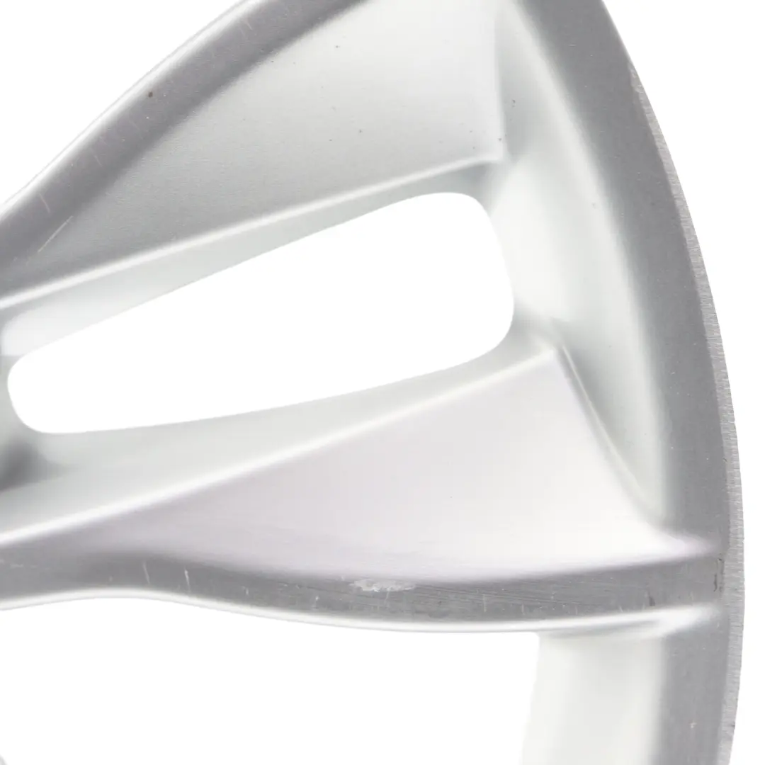 Argento Cerchio lega 17" 7,5J ET:56 Stella a doppie razze per Audi A3 8P con numero di parte 8P0601025CC Audi A3 8P Argento Cerchio lega 17" 7,5J ET:56 Stella a doppie razze - SKU 8P0601025CC-2 - Numero di parte 8P0601025CC