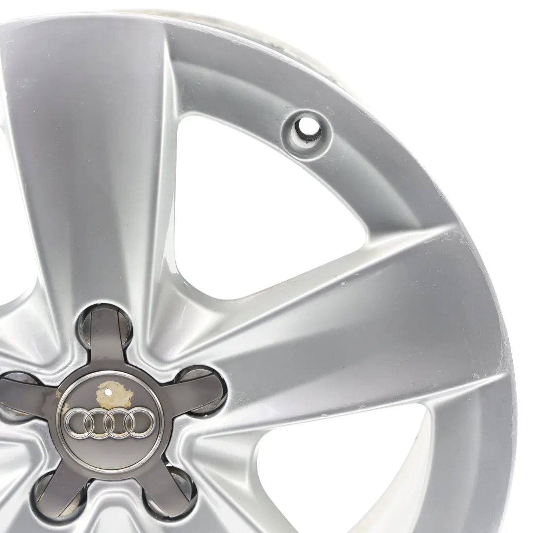 Cerchione Lega Argento 17" 7,5J ET:56 per Audi A3 8P con numero di parte 8P0601025DL Audi A3 8P Cerchione Lega Argento 17" 7,5J ET:56 - SKU 8P0601025DL-1 - Numero di parte 8P0601025DL