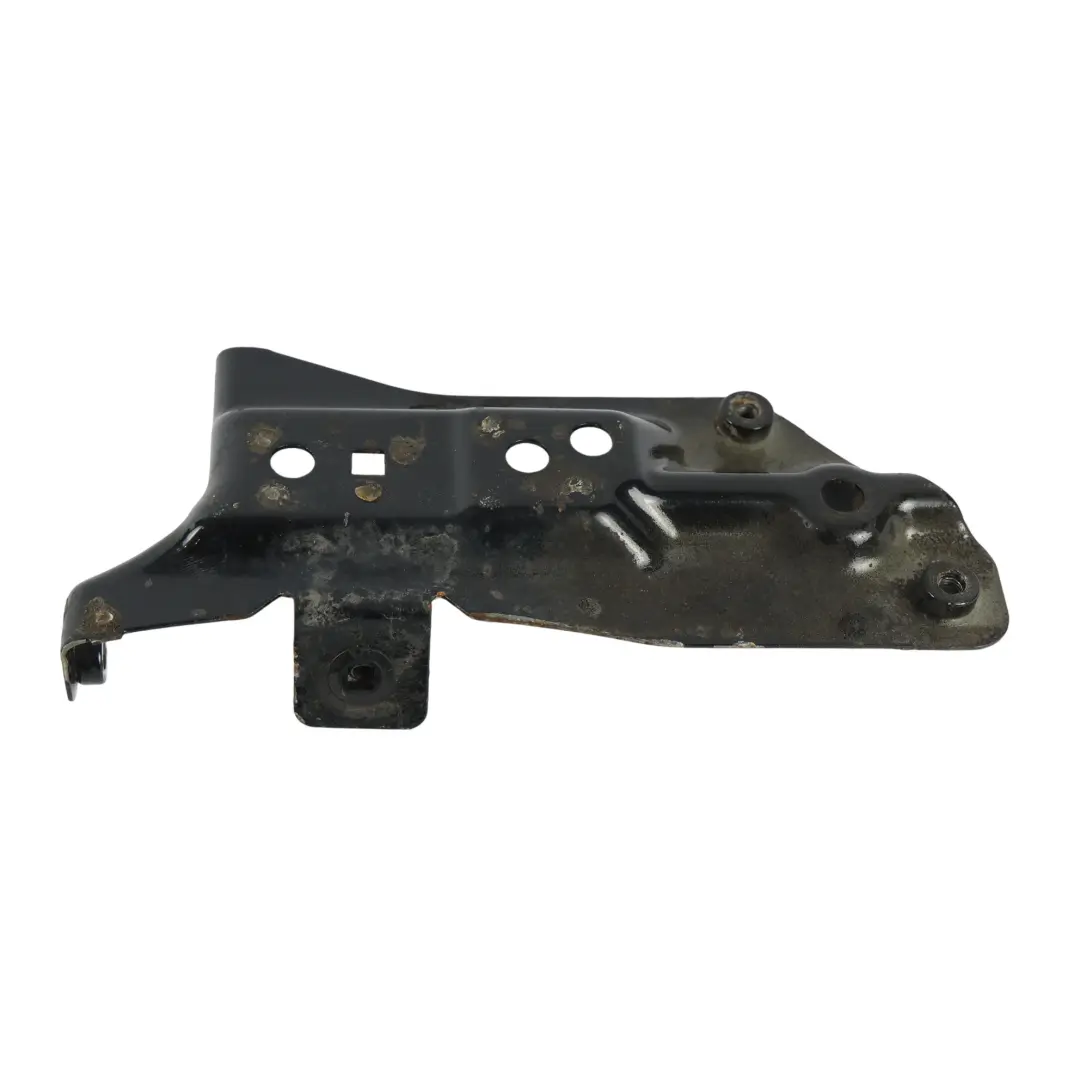 Audi A3 8P Staffa Supporto Parafango Anteriore Destro Nero Phantom Z9Y - SKU 8P0821136A-PHB - Numero di parte 8P0821136A