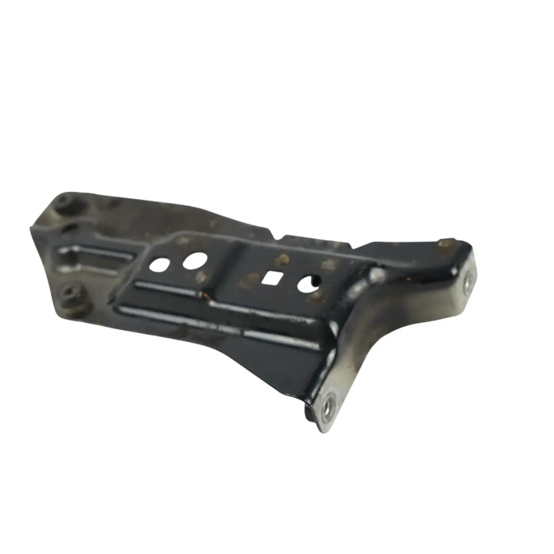 Soporte Montaje Panel Aleta Delantera Derecha Negro Fantasma Z9Y para Audi A3 8P con número de pieza 8P0821136A Audi A3 8P Soporte Montaje Panel Aleta Delantera Derecha Negro Fantasma Z9Y - SKU 8P0821136A-PHB - Número de pieza 8P0821136A