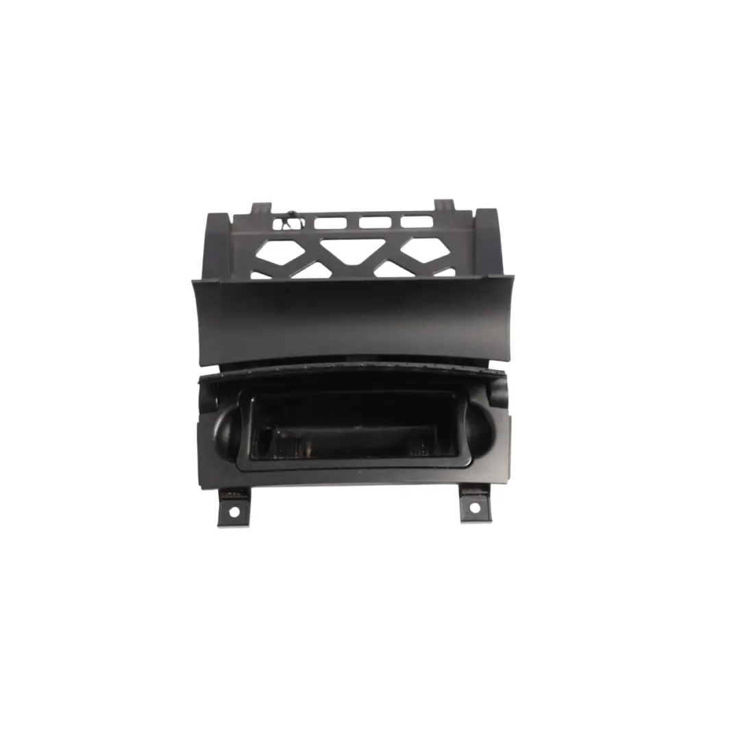 Coperchio Vano Portacenere Console Centrale per Audi A3 8P con numero di parte 8P0857951 Audi A3 8P Coperchio Vano Portacenere Console Centrale - SKU 8P0857951-6 - Numero di parte 8P0857951