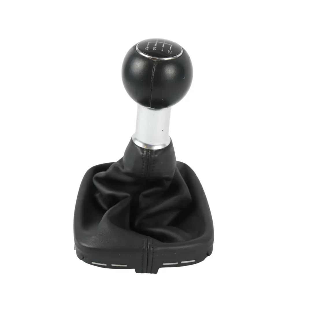 Pomo Palanca Cambios Manual 5 Velocidades Cuero para Audi A3 8P con número de pieza 8P0863278BQ Audi A3 8P Pomo Palanca Cambios Manual 5 Velocidades Cuero - SKU 8P0863278BQ - Número de pieza 8P0863278BQ