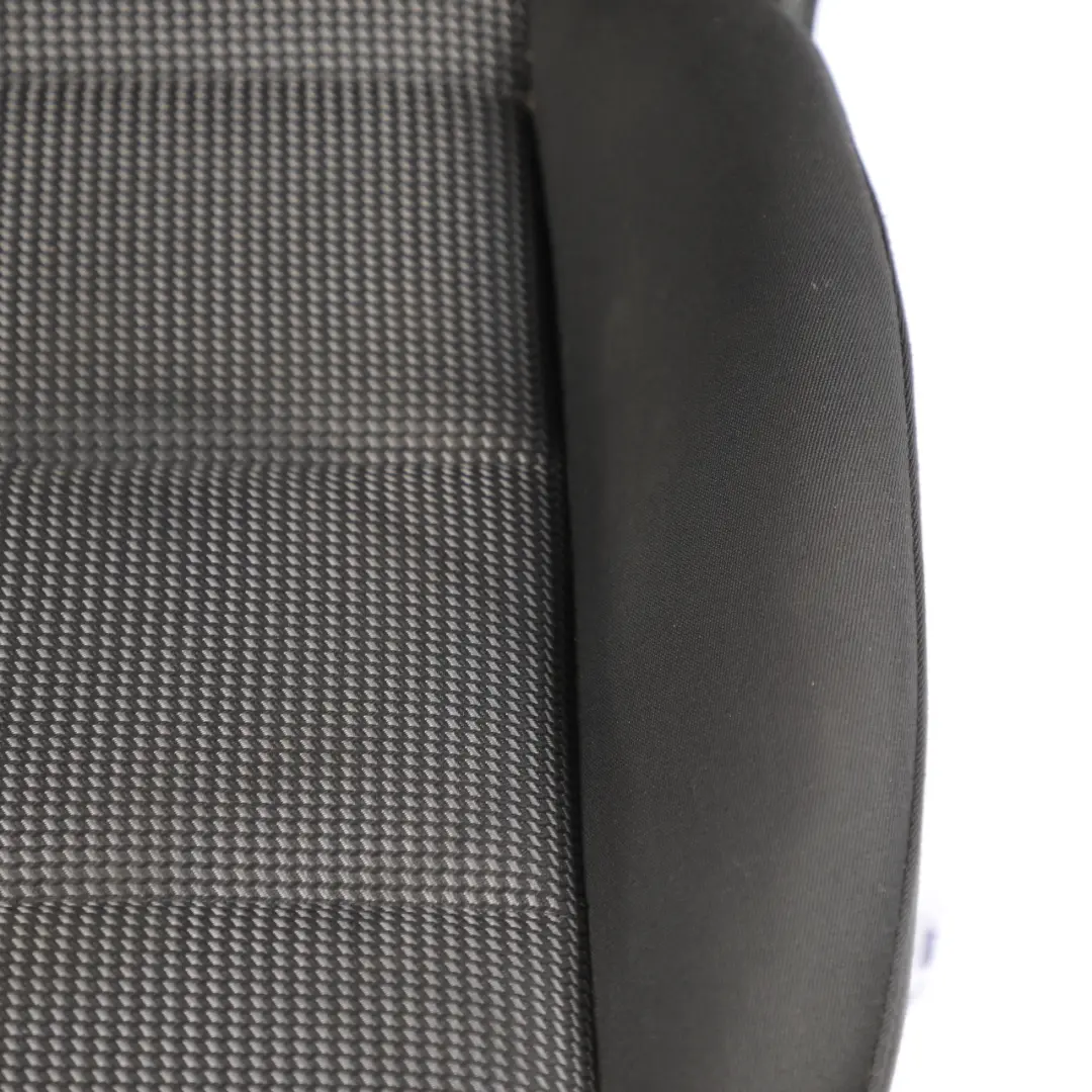  Siège Avant Droit Audi A3 8P Avec Revêtement Intérieur En Tissu Noir Argenté - SKU 8P0881806CJ-1 - Numéro de pièce 8P0881806CJ-1