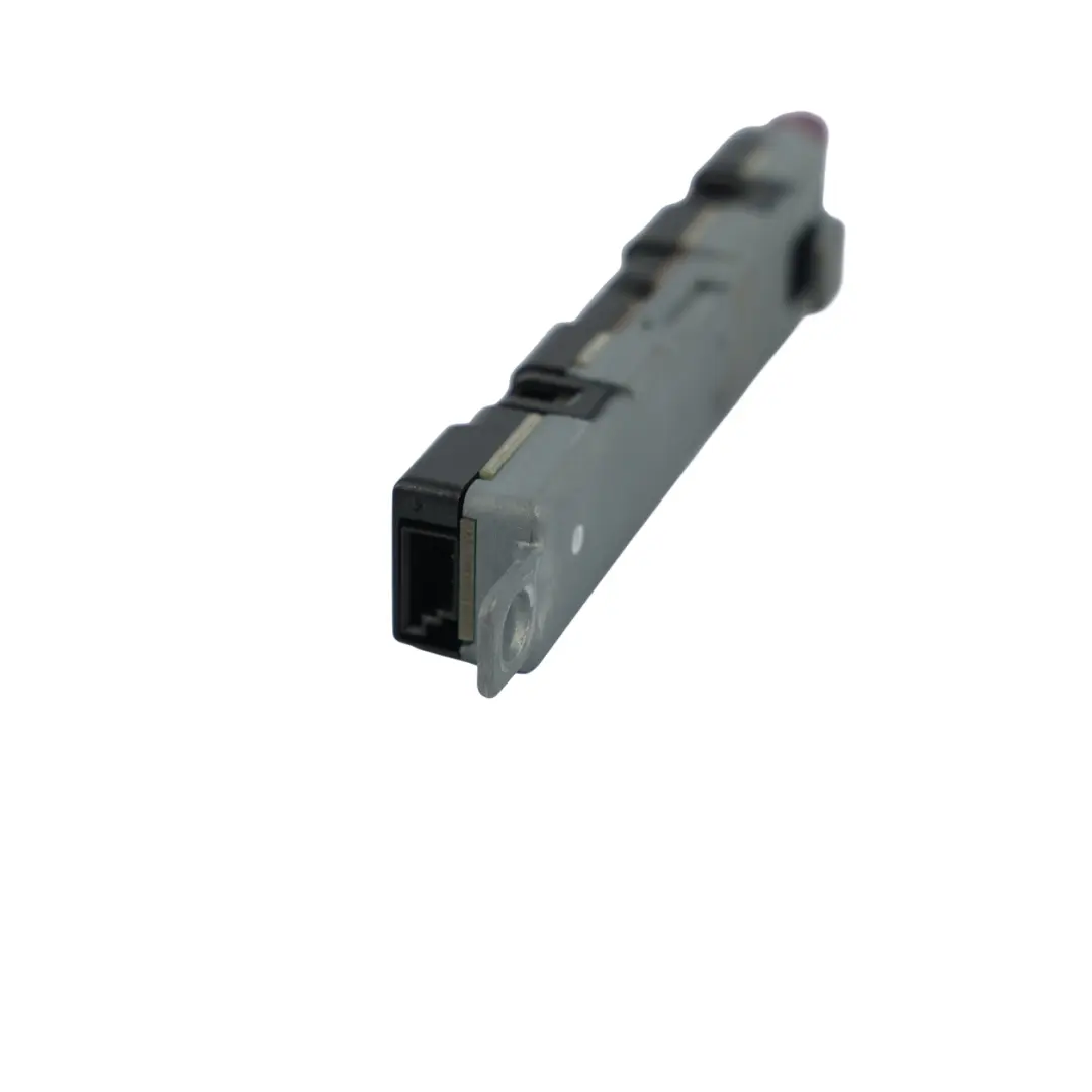 Amplificatore Antenna Parabrezza per Audi A3 8P Cabriolet con numero di parte 8P7035225 Audi A3 8P Cabriolet Amplificatore Antenna Parabrezza - SKU 8P7035225 - Numero di parte 8P7035225