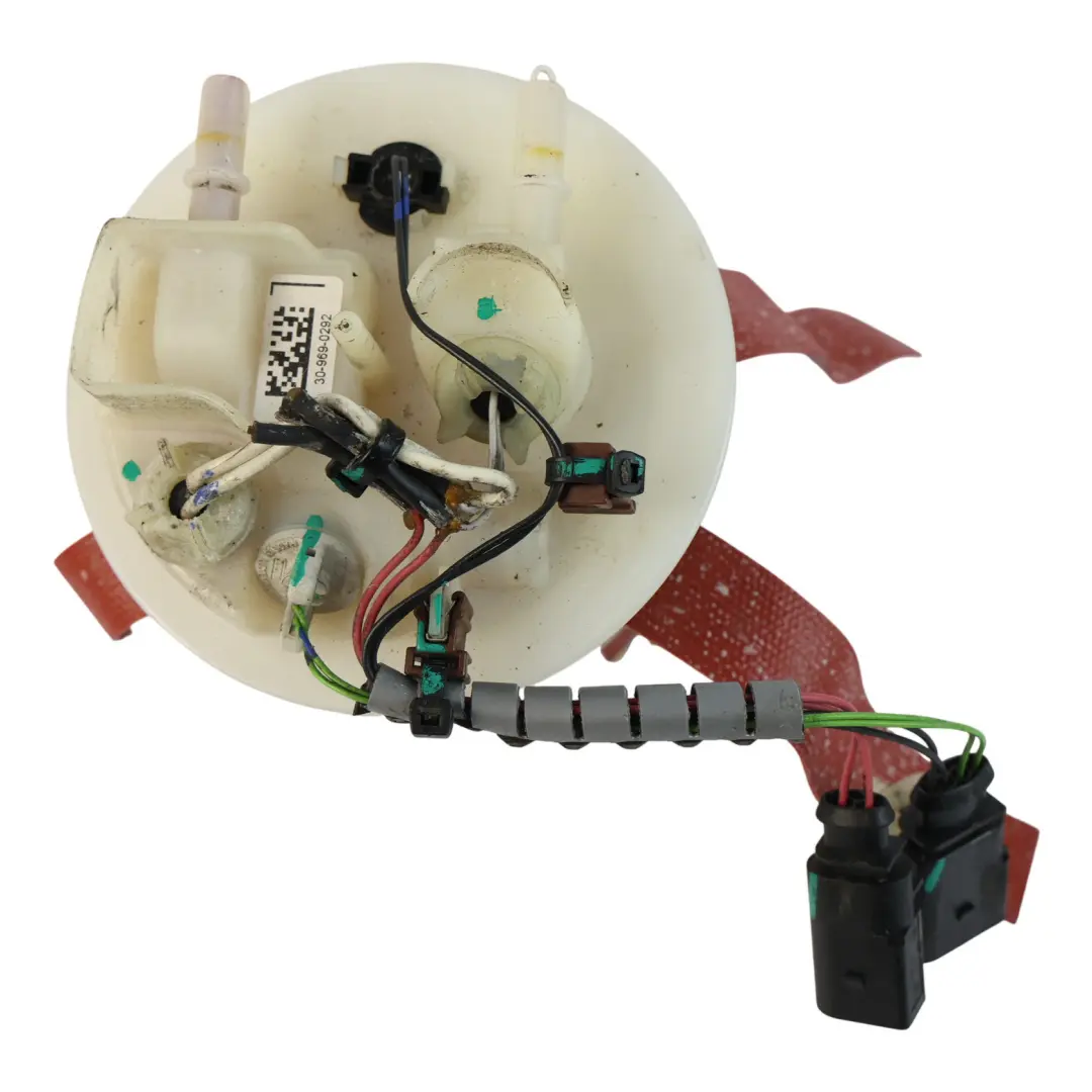 Audi Q5 8R AdBlue Pump Storage Container Mount Bracket - SKU 8R0131907A - Part number 8R0131907A