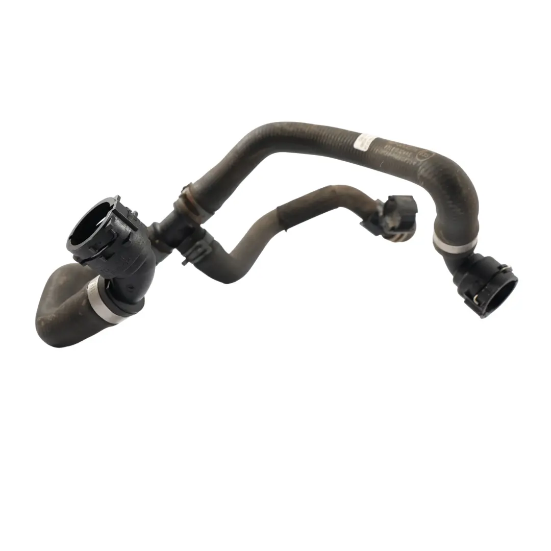 Tubo Manicotto Acqua Refrigerante Motore 2.0 Diesel per Audi Q5 8R con numero di parte 8R0819334AE Audi Q5 8R Tubo Manicotto Acqua Refrigerante Motore 2.0 Diesel - SKU 8R0819334AE - Numero di parte 8R0819334AE