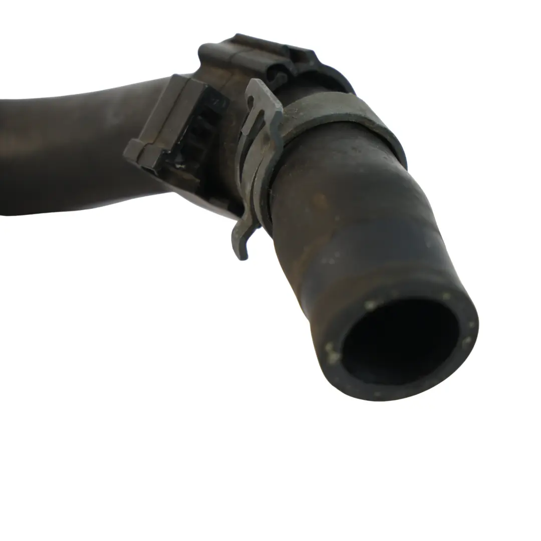 Tuyau Liquide Refroidissement 2.0 TDI pour Audi Q5 8R à propos du numéro de pièce 8R0819374D Audi Q5 8R Tuyau Liquide Refroidissement 2.0 TDI - SKU 8R0819374D - Numéro de pièce 8R0819374D