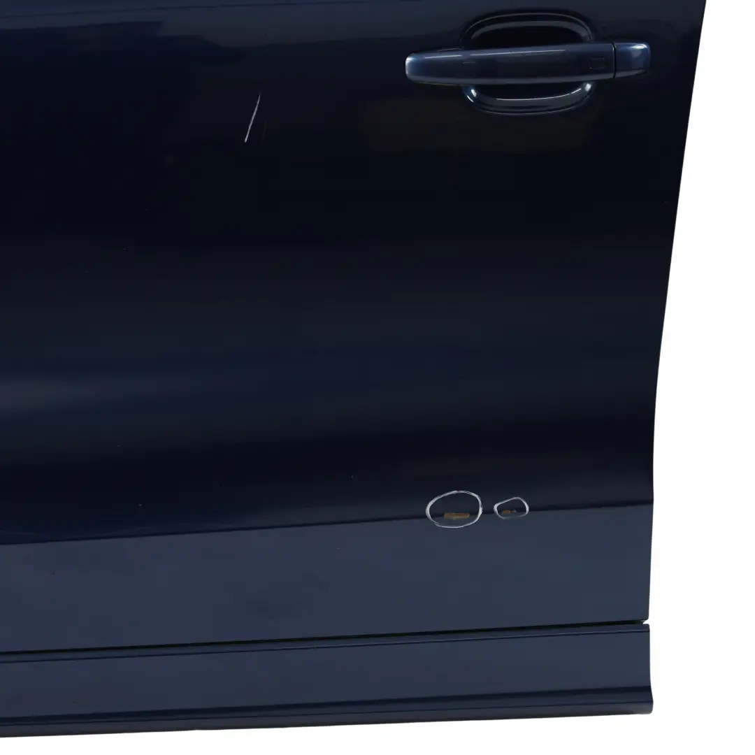 Panneau Revêtement Porte Avant Gauche Bleu Scuba Métallisé X5Q pour Audi Q5 8R à propos du numéro de pièce 8R0831051E Audi Q5 8R Panneau Revêtement Porte Avant Gauche Bleu Scuba Métallisé X5Q - SKU 8R0831051E-SCB - Numéro de pièce 8R0831051E