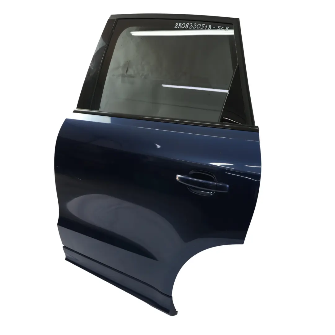 Porta Posteriore Sinistra Blu Scuba Metallizzato X5Q per Audi Q5 8R con numero di parte 8R0833051B Audi Q5 8R Porta Posteriore Sinistra Blu Scuba Metallizzato X5Q - SKU 8R0833051B-SCB - Numero di parte 8R0833051B
