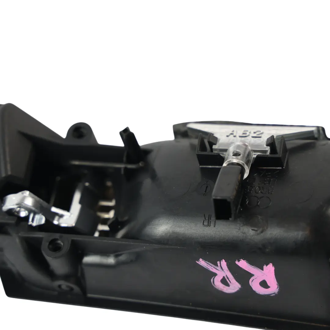 Audi Q5 8R Tirador Puerta Trasera Interior Negro Derecho - SKU 8R0839020A - Número de pieza 8R0839020A