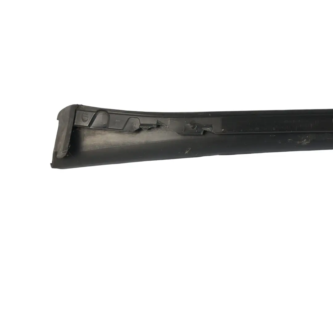 Déflecteur Eau Pare-Brise Avant Gauche pour Audi Q5 8R à propos du numéro de pièce 8R0854327A Audi Q5 8R Déflecteur Eau Pare-Brise Avant Gauche - SKU 8R0854327A - Numéro de pièce 8R0854327A