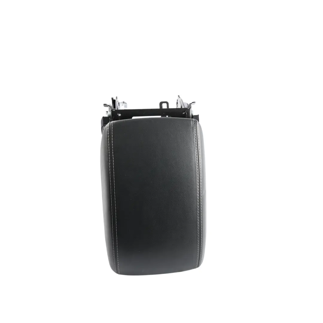 Apoyabrazos Central Medio Cuero para Audi Q5 8R con número de pieza 8R0864207E Audi Q5 8R Apoyabrazos Central Medio Cuero - SKU 8R0864207E - Número de pieza 8R0864207E