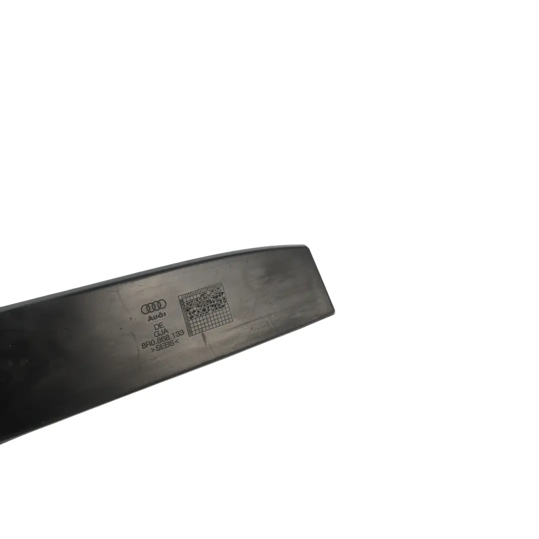 Insert Caoutchouc Poche Rangement Carte Porte Avant Gauche pour Audi Q5 8R à propos du numéro de pièce 8R0868133 Audi Q5 8R Insert Caoutchouc Poche Rangement Carte Porte Avant Gauche - SKU 8R0868133 - Numéro de pièce 8R0868133