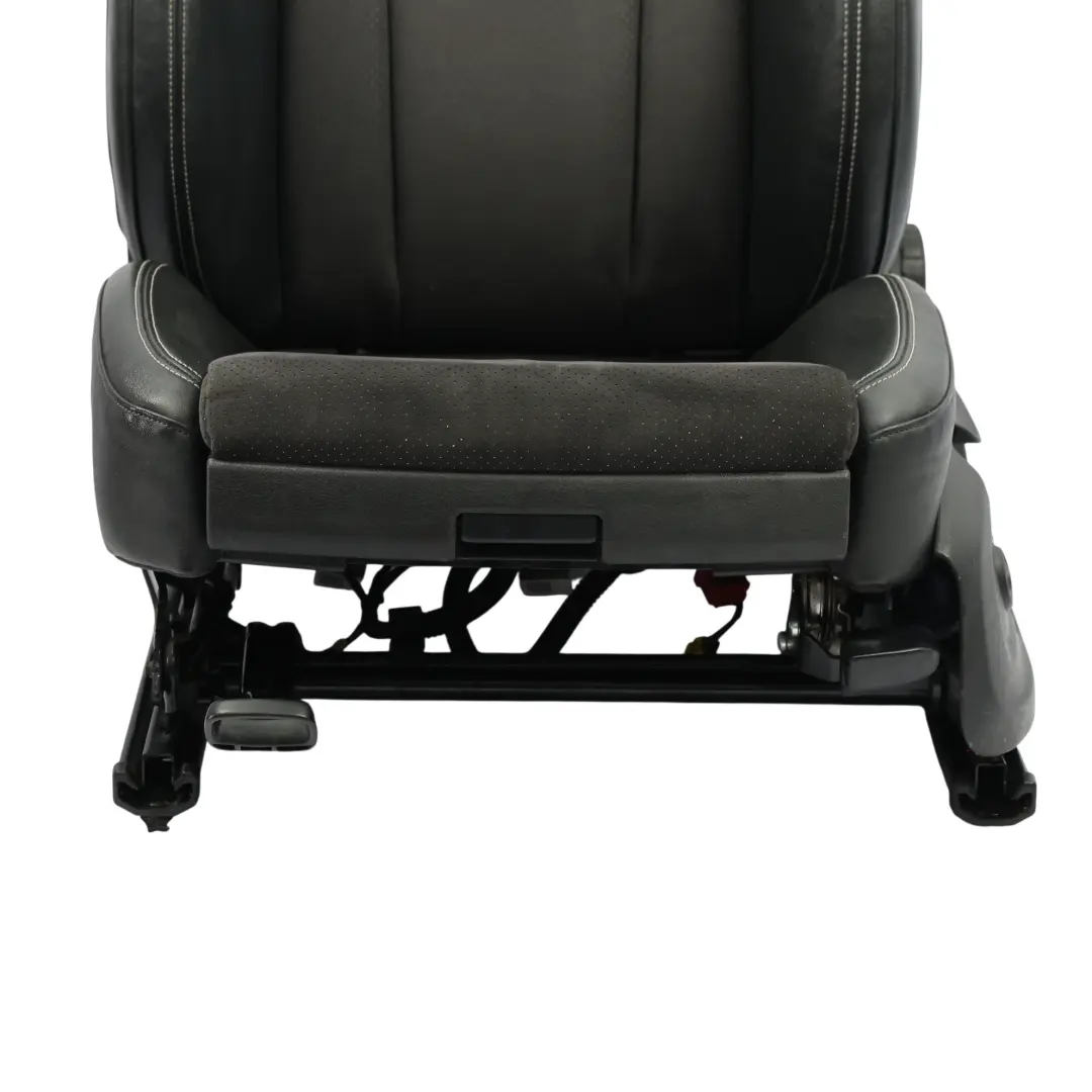 Sedile Sport S-Line Anteriore Sinistro Elettrico Pelle Nero per Audi Q5 8R con numero di parte 8R0881805N Audi Q5 8R Sedile Sport S-Line Anteriore Sinistro Elettrico Pelle Nero - SKU 8R0881805N-2 - Numero di parte 8R0881805N