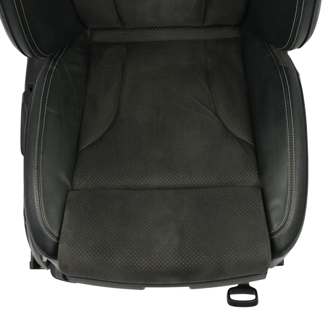 Siège Sport Avant Droit Électrique Cuir Tissu Noir Soul pour Audi Q5 8R à propos du numéro de pièce 8R0881806N Audi Q5 8R Siège Sport Avant Droit Électrique Cuir Tissu Noir Soul - SKU 8R0881806N-2 - Numéro de pièce 8R0881806N
