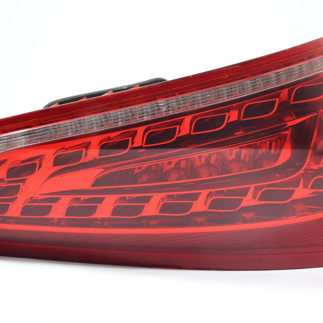 Rücklicht Lampe Panel Außen Hinten Rechts für Audi Q5 8R mit Teilenummer 8R0945094A Audi Q5 8R Rücklicht Lampe Panel Außen Hinten Rechts - SKU 8R0945094A - Teilenummer 8R0945094A