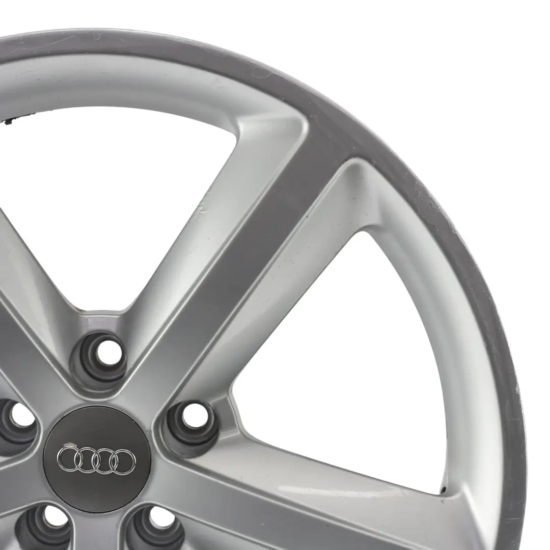 8F 8T Srebrna Felga Aluminiowa 18" 8.5J ET29 Star Spoke do Audi A5 o numerze 8T0601025CG Audi A5 8F 8T Srebrna Felga Aluminiowa 18" 8.5J ET29 Star Spoke - SKU 8T0601025CG-2 - Numer Części 8T0601025CG