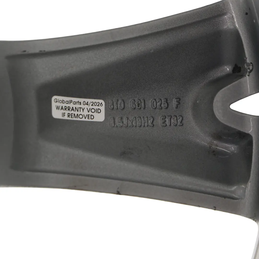 Audi A5 8T Jante grise en alliage 19" 8.5J ET:32 flèche l'étoile - SKU 8T0601025F-4 - Numéro de pièce 8T0601025F