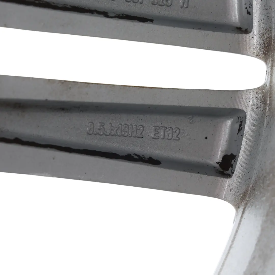 Jante Alliage Argent Speedline 19" 8.5J ET:32 pour Audi A5 8T à propos du numéro de pièce 8T0601025H Audi A5 8T Jante Alliage Argent Speedline 19" 8.5J ET:32 - SKU 8T0601025H-7 - Numéro de pièce 8T0601025H