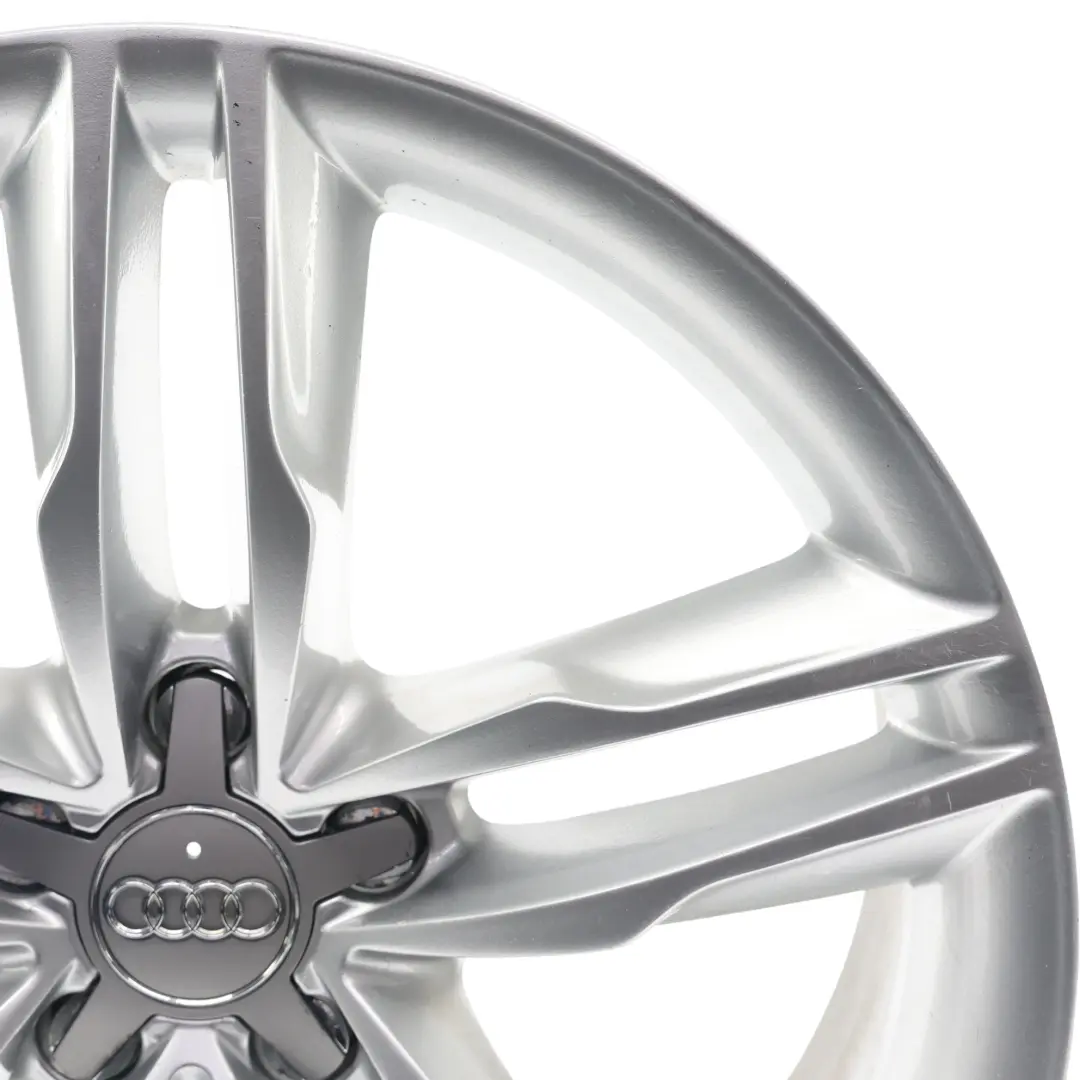 Silber Felge Alu Speedline 19" 8.5J ET:32 für Audi A5 8T mit Teilenummer 8T0601025H Audi A5 8T Silber Felge Alu Speedline 19" 8.5J ET:32 - SKU 8T0601025H-7 - Teilenummer 8T0601025H