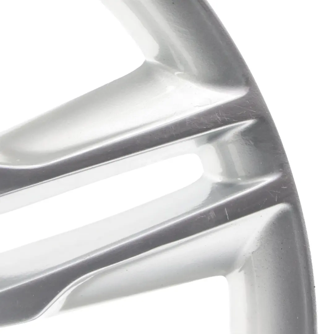 Felga Aluminiowa Srebrna Speedline 19" 8.5J ET32 do Audi A5 8T o numerze 8T0601025H Audi A5 8T Felga Aluminiowa Srebrna Speedline 19" 8.5J ET32 - SKU 8T0601025H-7 - Numer Części 8T0601025H