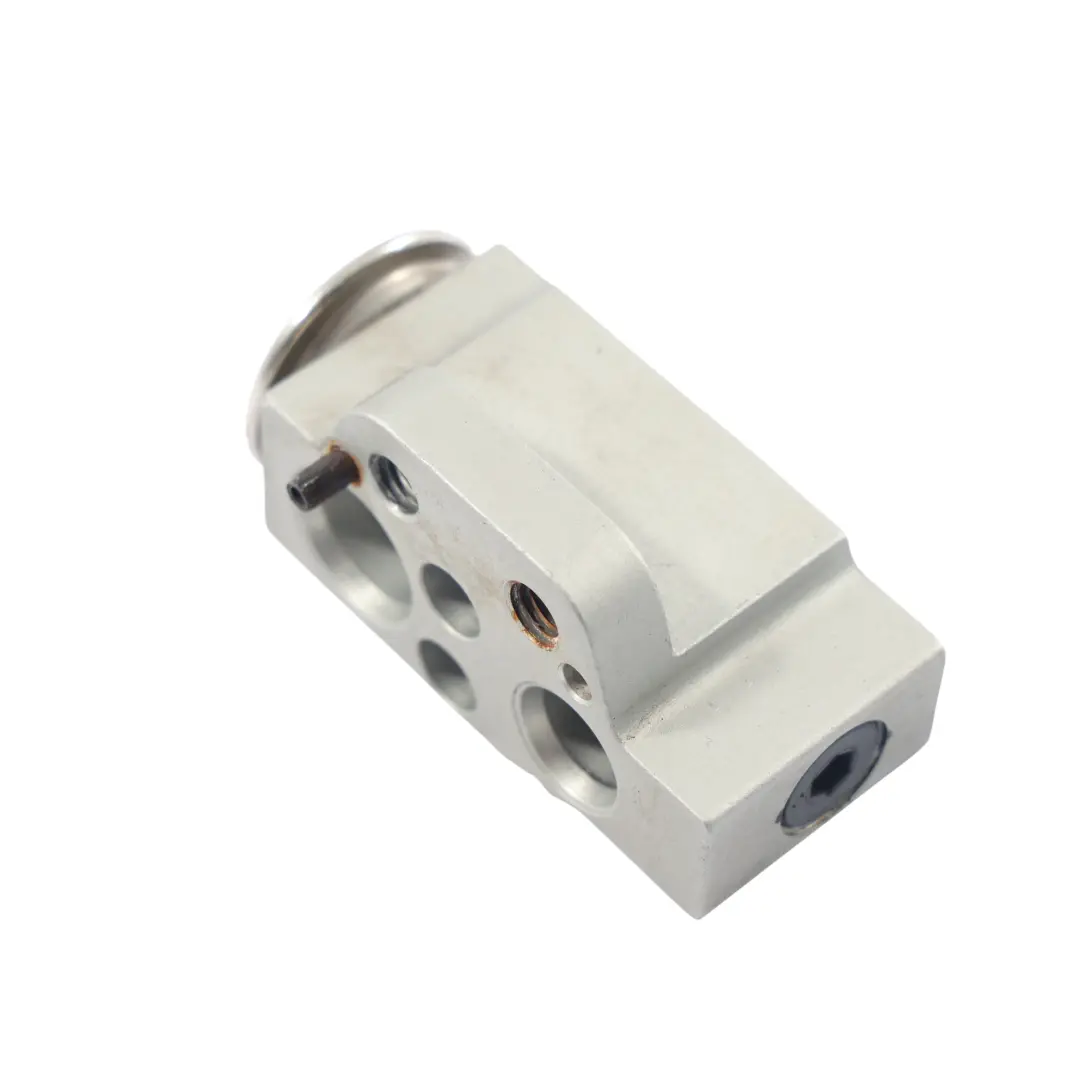 Audi A4 B8 A5 8T Válvula Expansión Regulador Aire Acondicionado - SKU 8T0820679 - Número de pieza 8T0820679