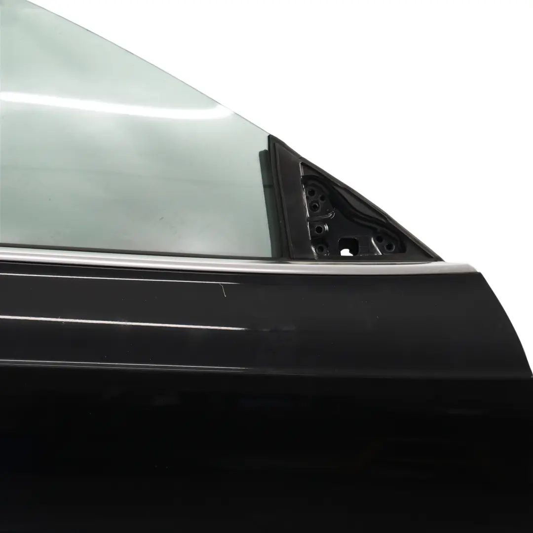 Coupé Porta Anteriore Destra Phantom Black Nero - Z9Y per Audi A5 8T con numero di parte 8T0831052C Audi A5 8T Coupé Porta Anteriore Destra Phantom Black Nero - Z9Y - SKU 8T0831052C-PHB - Numero di parte 8T0831052C