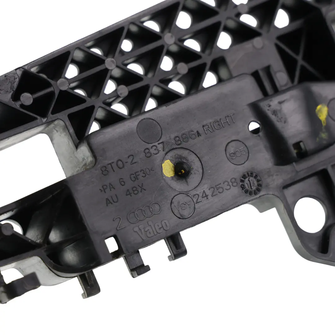 Audi A4 B8 Soporte Base Manija Puerta Trasera Derecha - SKU 8T0837886B-1 - Número de pieza 8T0837886B