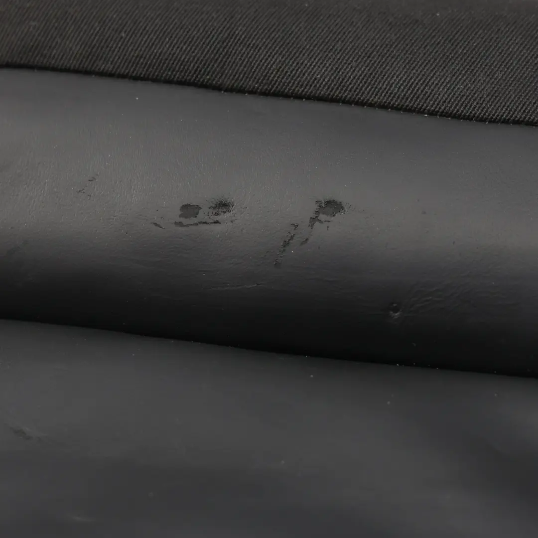 Sedile Anteriore Inferiore Destro Sport Riscaldato Pelle Anima Nero per Audi A5 8T con numero di parte 8T0881406BN Audi A5 8T Sedile Anteriore Inferiore Destro Sport Riscaldato Pelle Anima Nero - SKU 8T0881406BN - Numero di parte 8T0881406BN