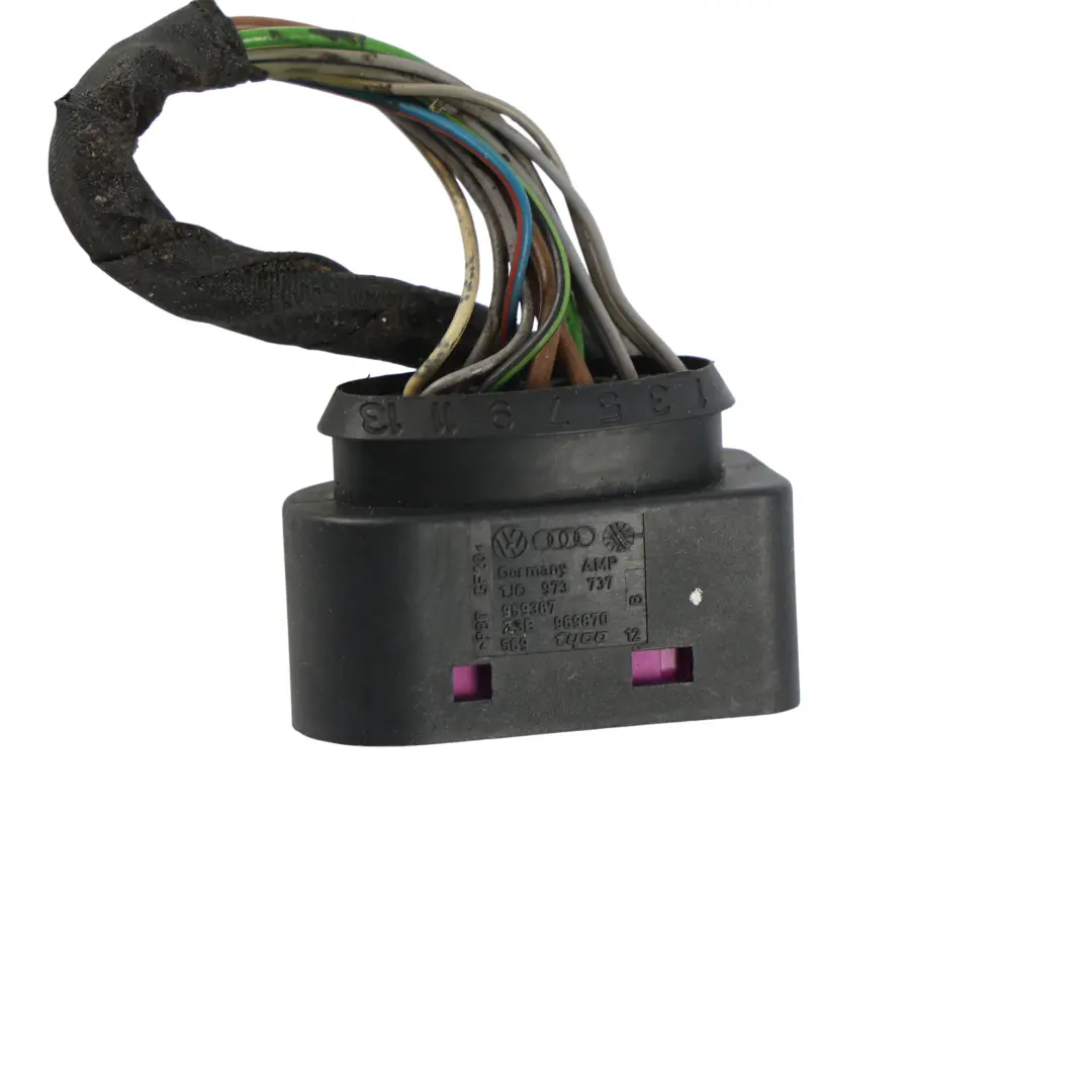 Audi A5 8T Headlight Headlamp Front Right O/S Wire Connector Socket - SKU 8T0941004AL-2 - Part number 8T0941004AL