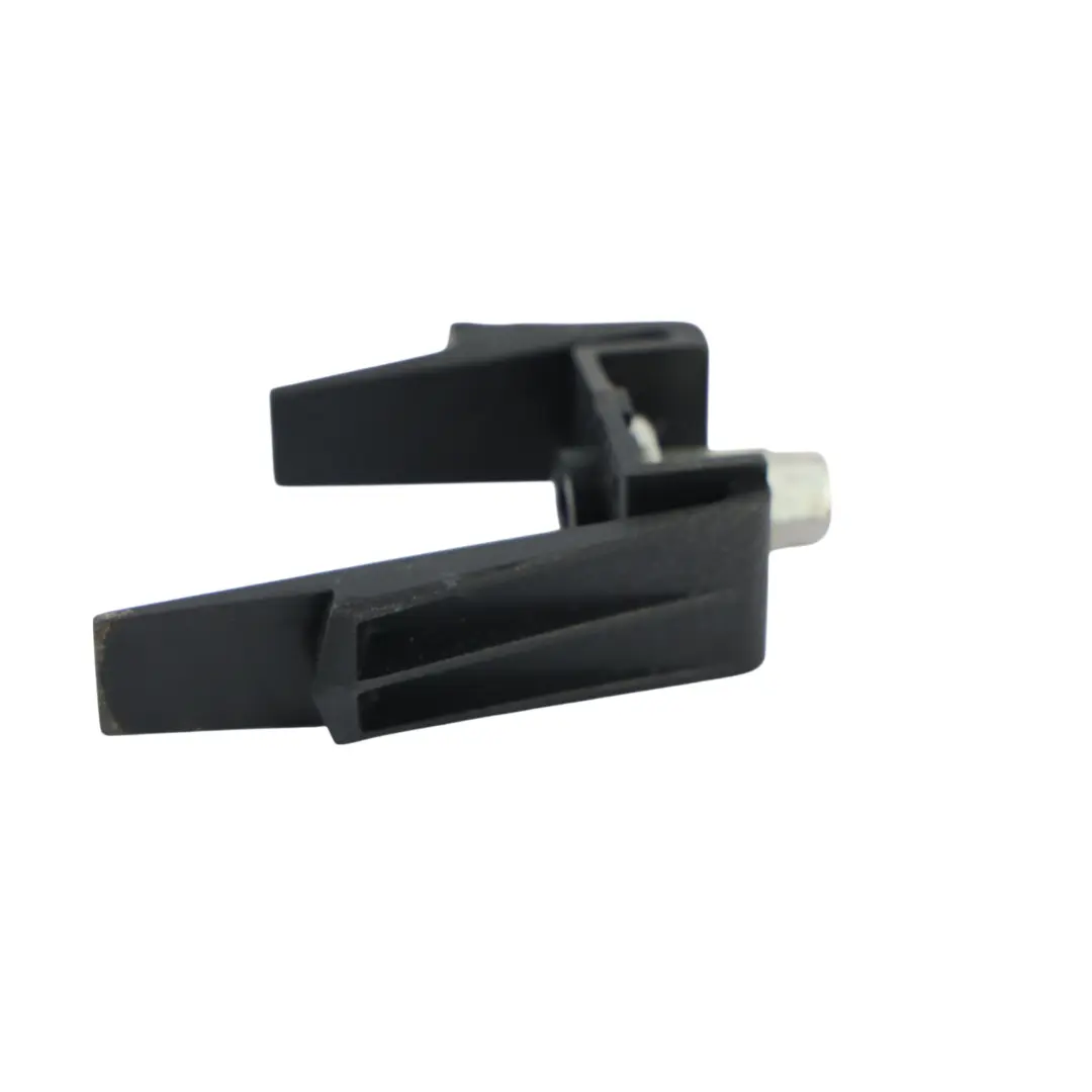 8F B8 Staffa Fissaggio Interna Fanale Posteriore per Audi A5 S5 8T con numero di parte 8T0945183A Audi A5 S5 8T 8F B8 Staffa Fissaggio Interna Fanale Posteriore - SKU 8T0945183A - Numero di parte 8T0945183A