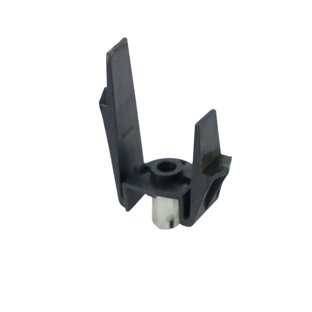 8F B8 Kofferraum Deckel Heck Licht Innen Halterung für Audi A5 S5 8T mit Teilenummer 8T0945183A Audi A5 S5 8T 8F B8 Kofferraum Deckel Heck Licht Innen Halterung - SKU 8T0945183A - Teilenummer 8T0945183A