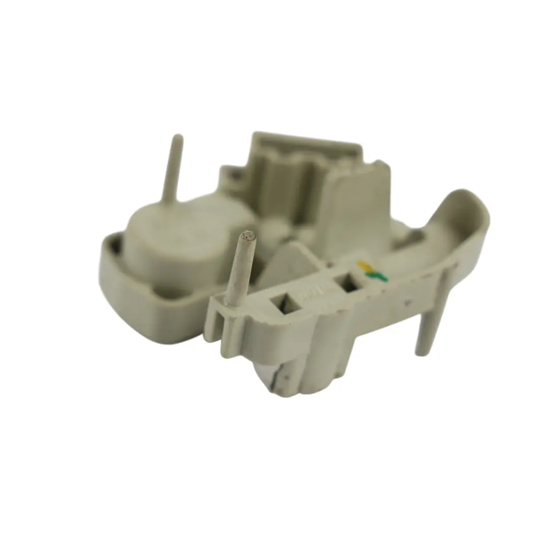 Audi A5 8T Uchwyt Żarówki Tylnego Światła Prawy - SKU 8T0945258 - Numer Części 8T0945258