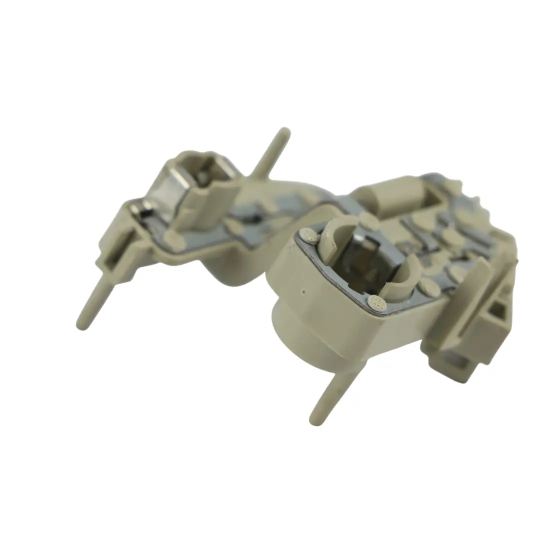 Uchwyt Żarówki Tylnego Światła Prawy do Audi A5 8T o numerze 8T0945258 Audi A5 8T Uchwyt Żarówki Tylnego Światła Prawy - SKU 8T0945258 - Numer Części 8T0945258